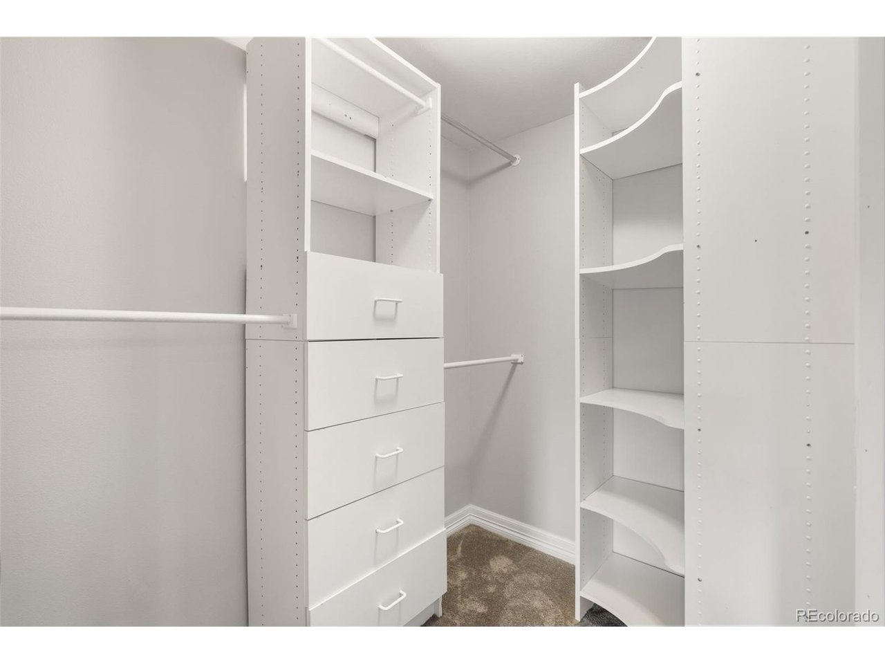 1705 N Gaylord St 207