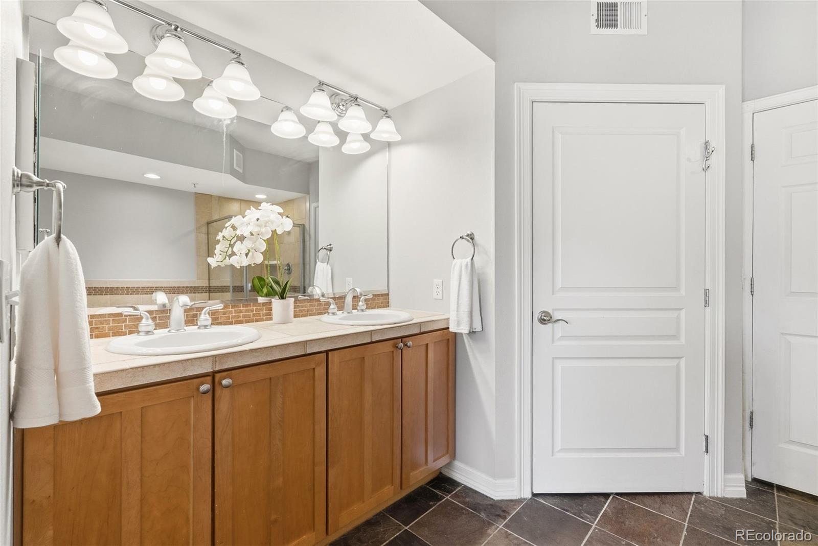 1705 N Gaylord Street Unit: 207