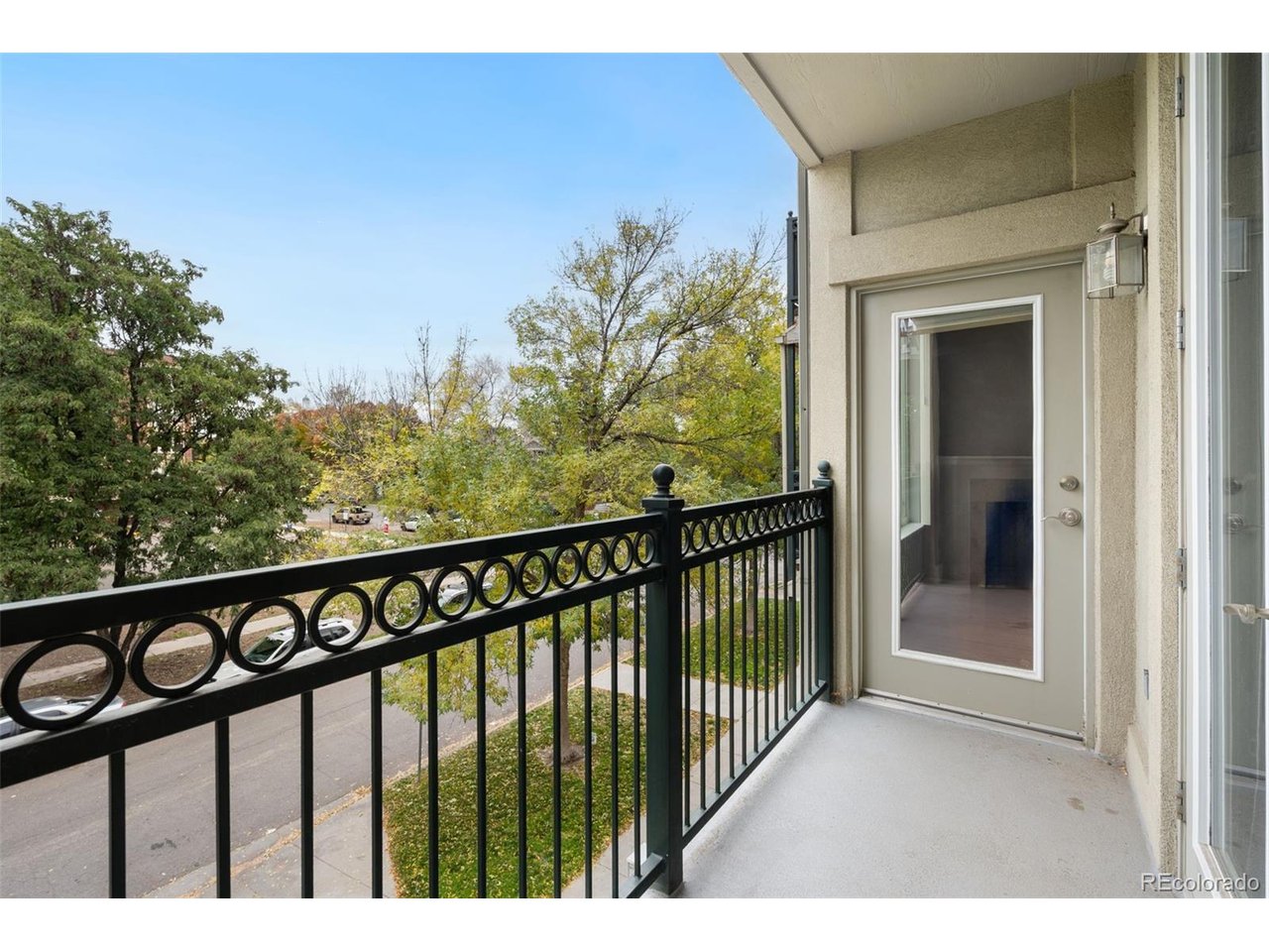 1705 N Gaylord St 207