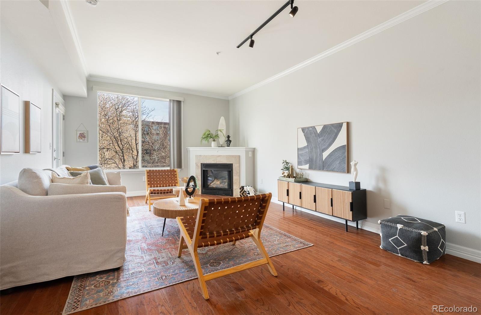 1705 N Gaylord Street Unit: 207