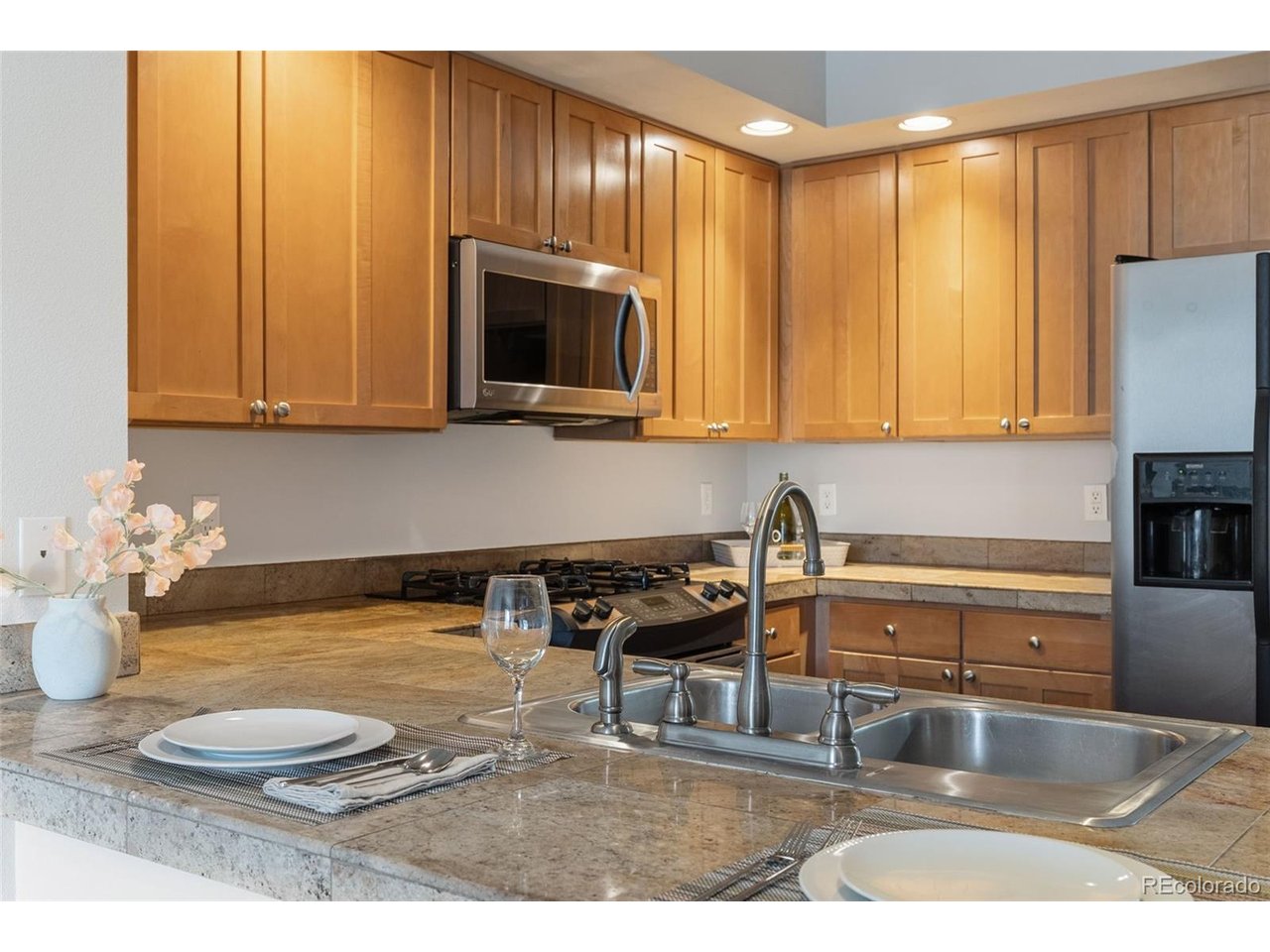 1705 N Gaylord St 207