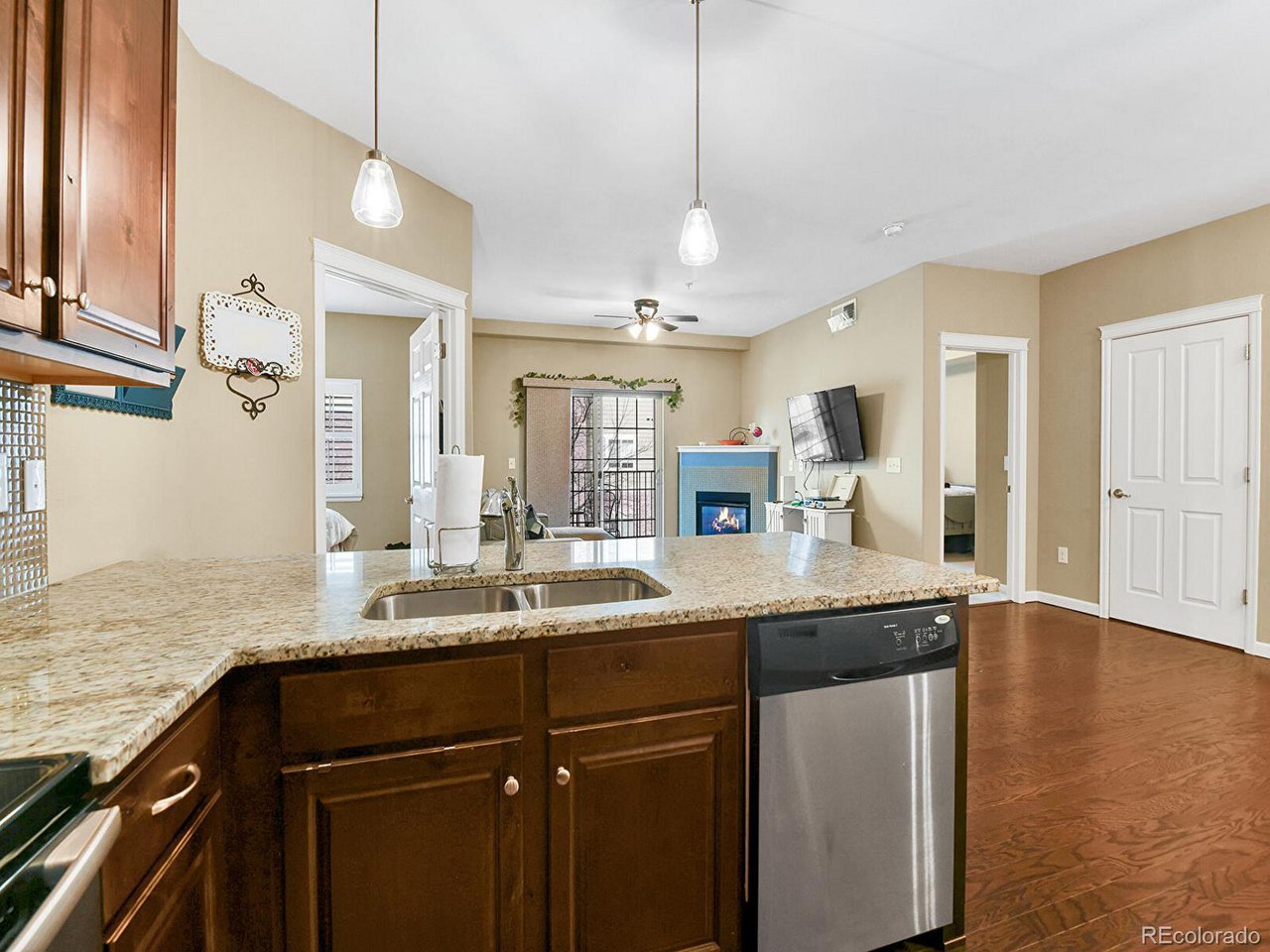1044 Rockhurst Dr 202
