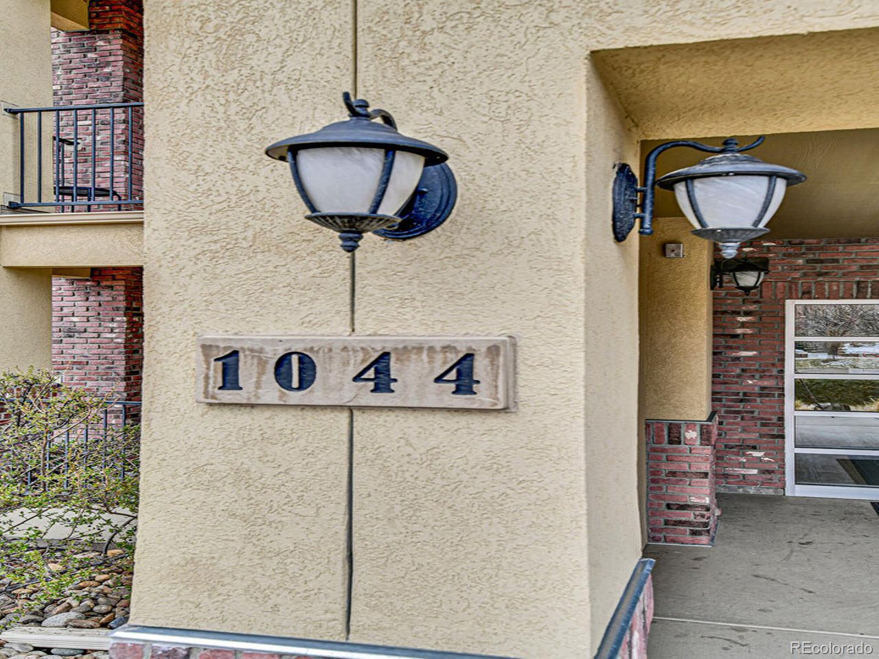 1044 Rockhurst Dr 202