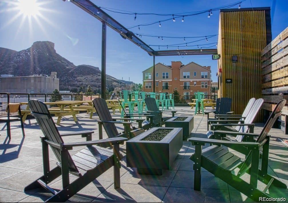 1050 N Jackson Street