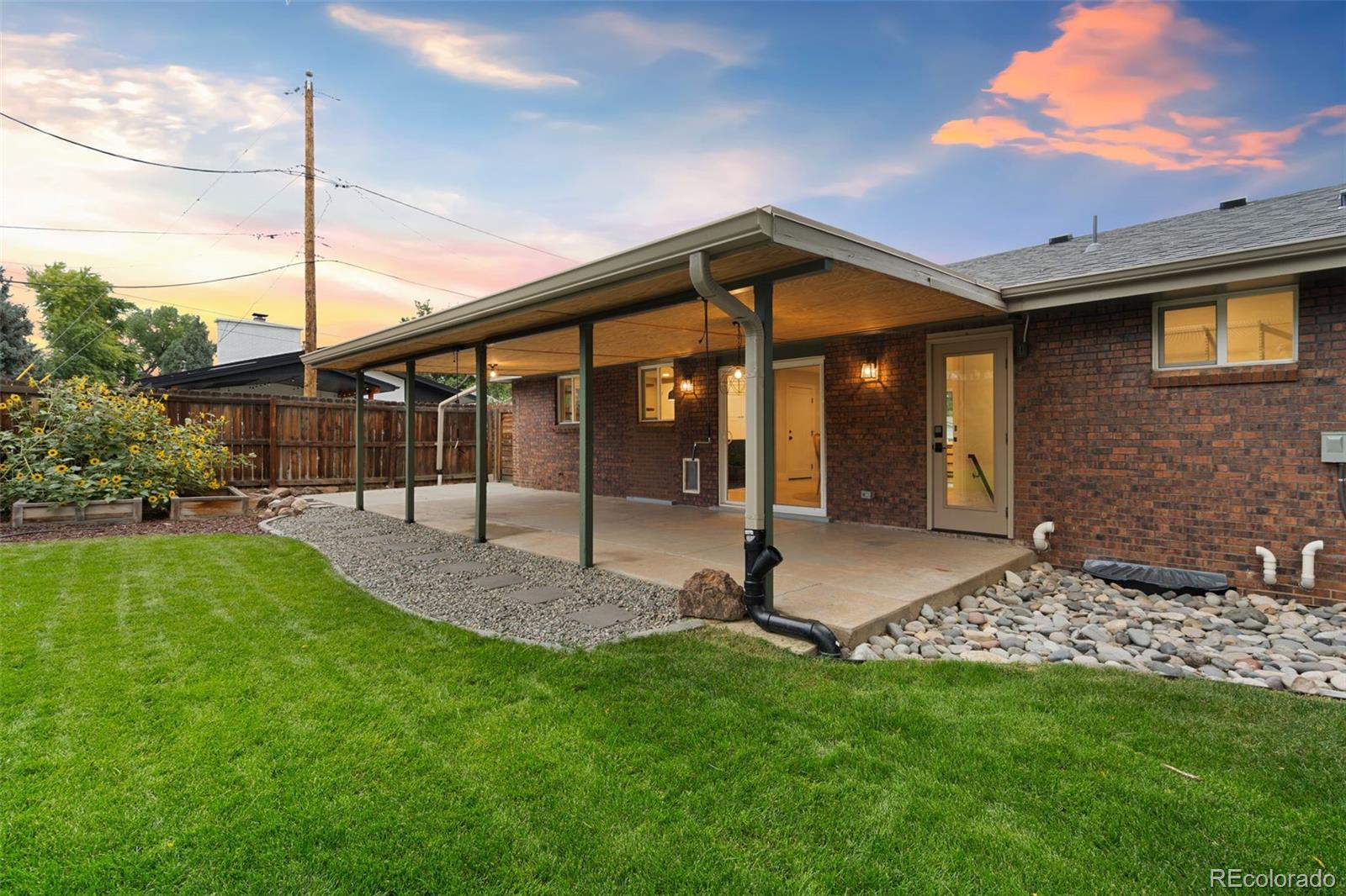 1050 N Jackson Street