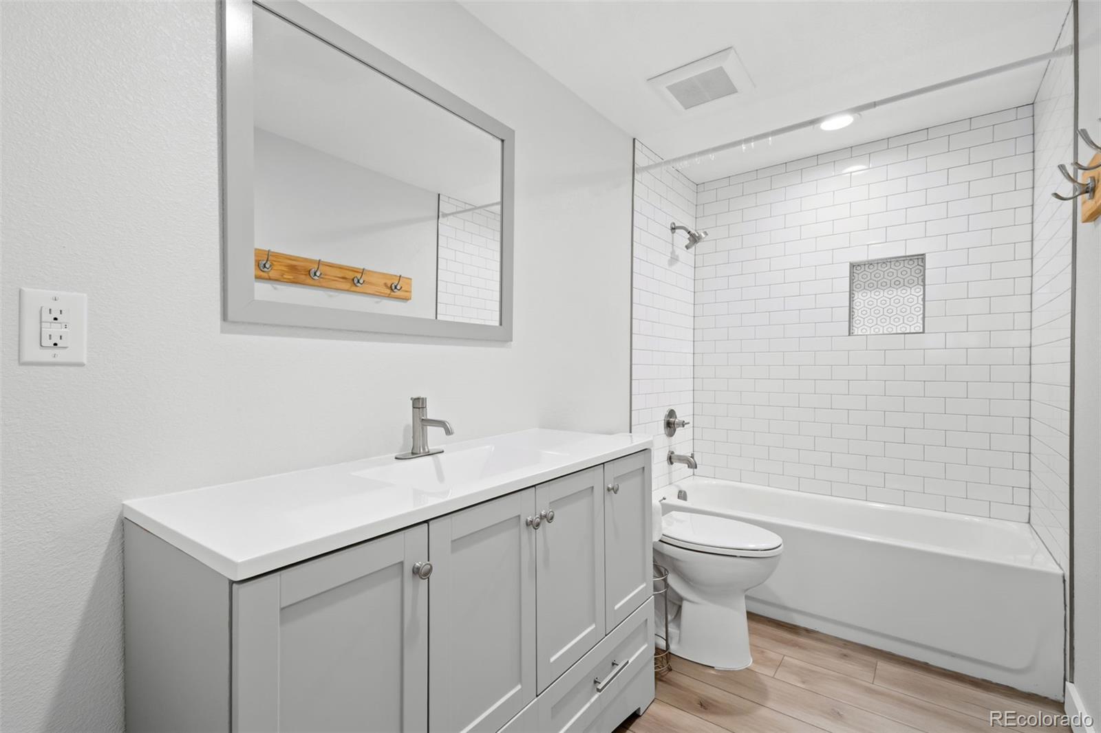 1050 N Jackson Street