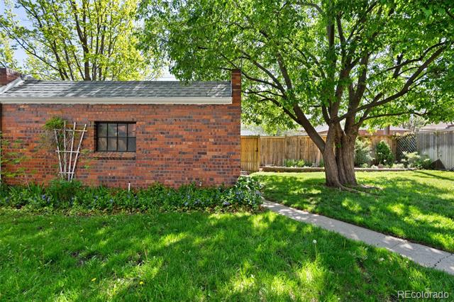 1434 Clermont Street