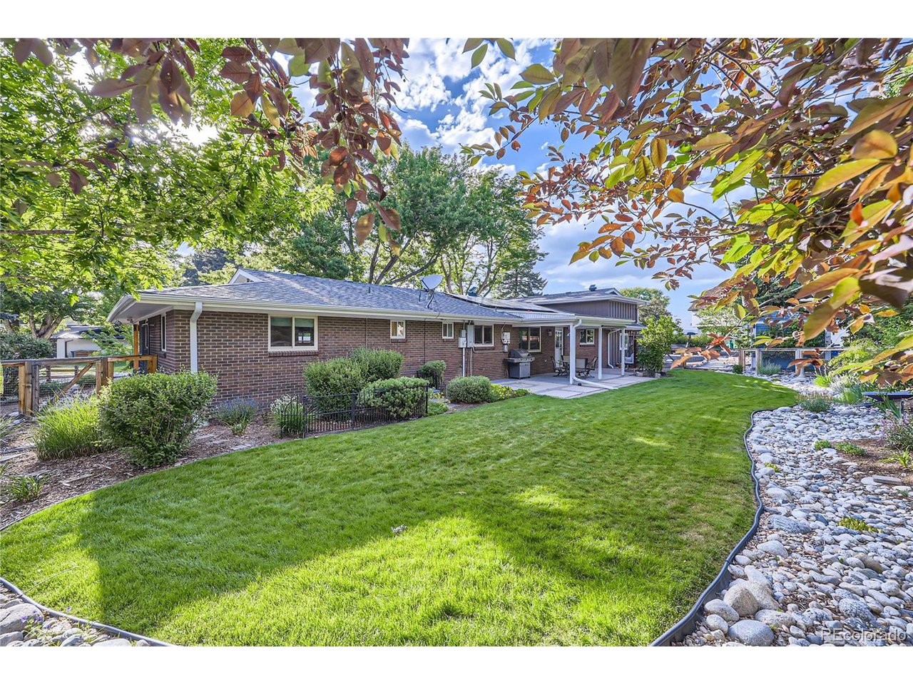 14 Rangeview Dr