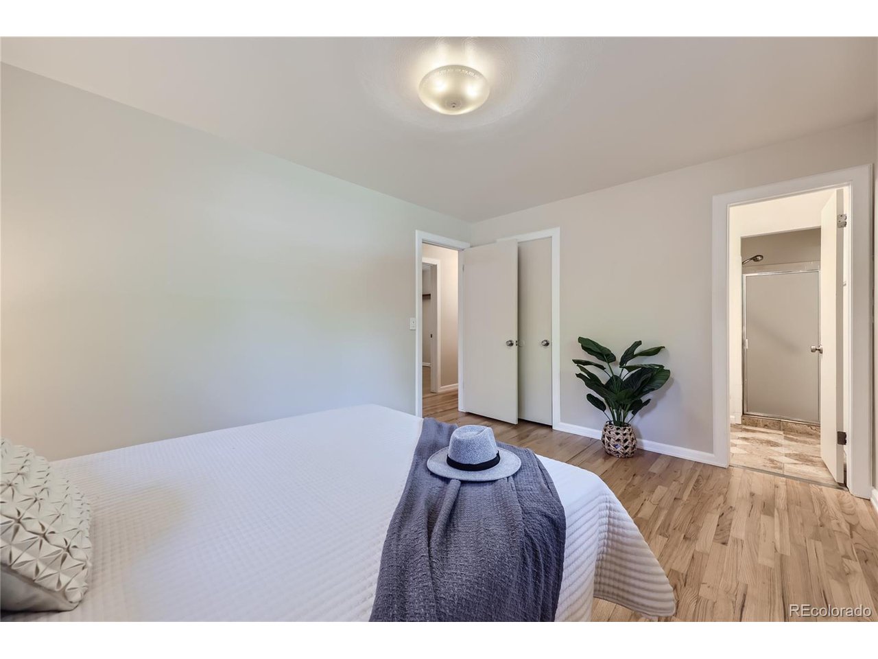 14 Rangeview Dr
