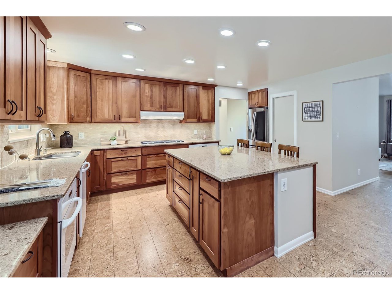 14 Rangeview Dr
