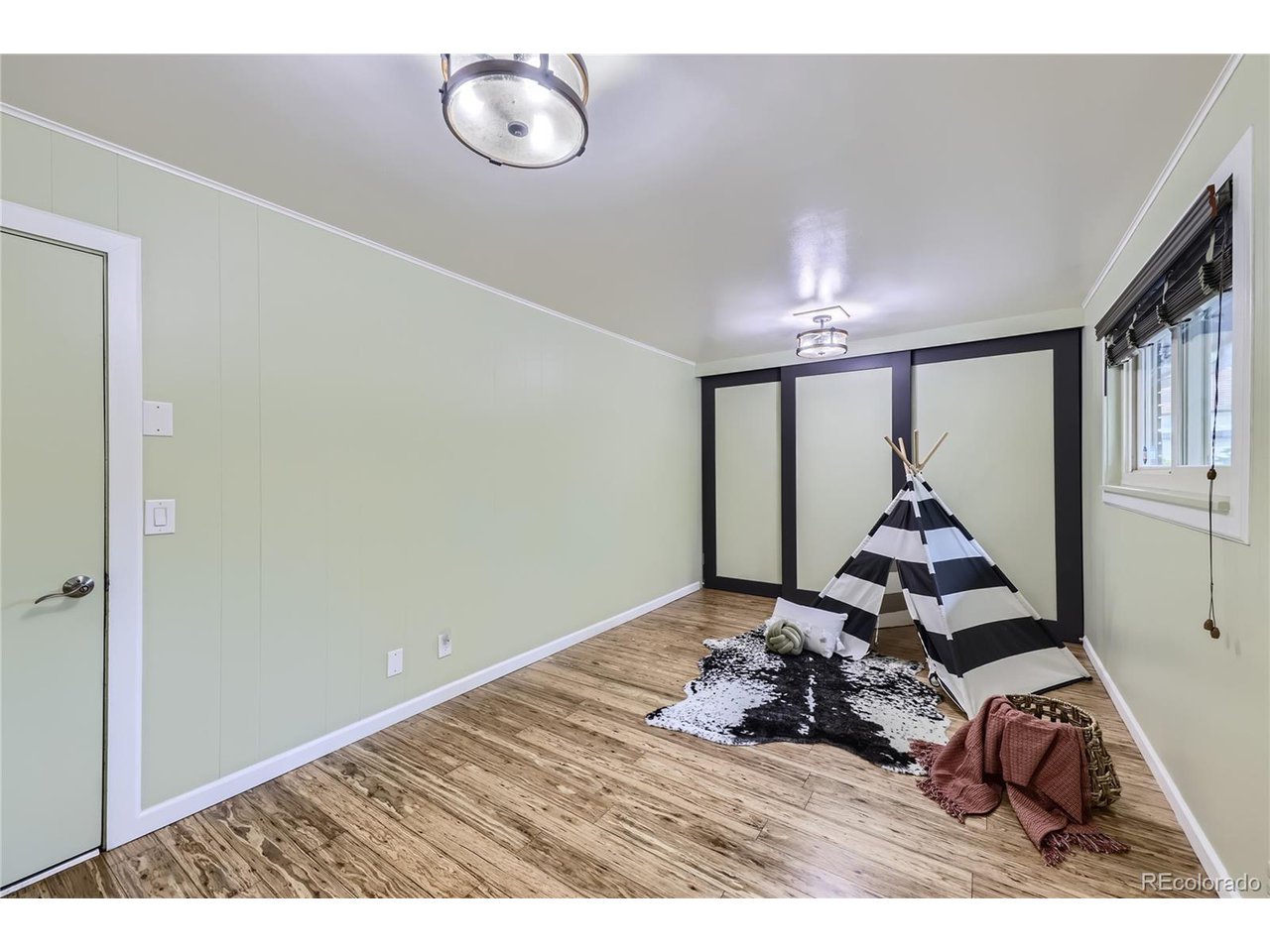 14 Rangeview Dr