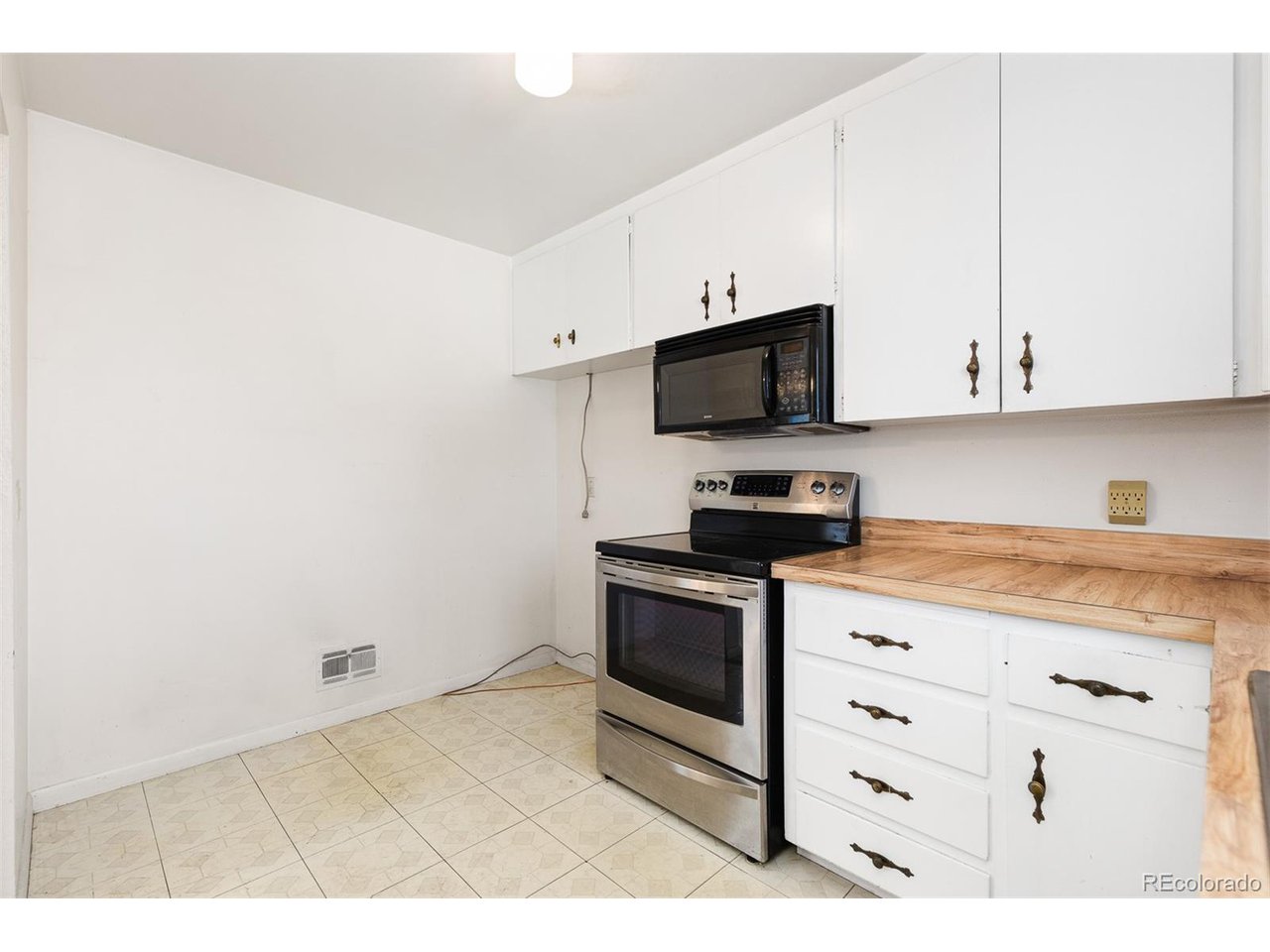 2434 S Ogden St 2434-2436