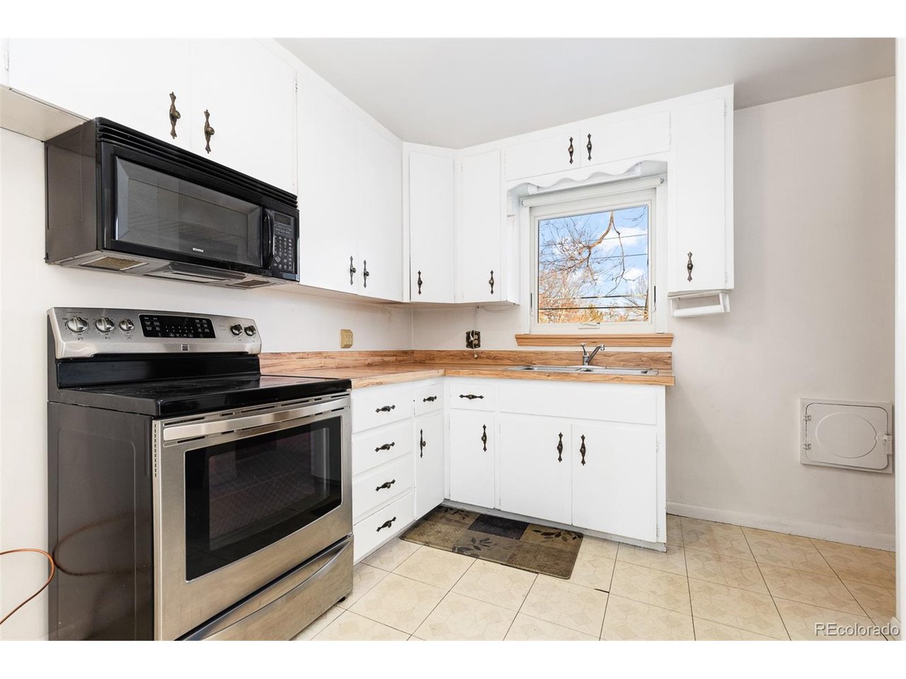 2434 S Ogden St 2434-2436