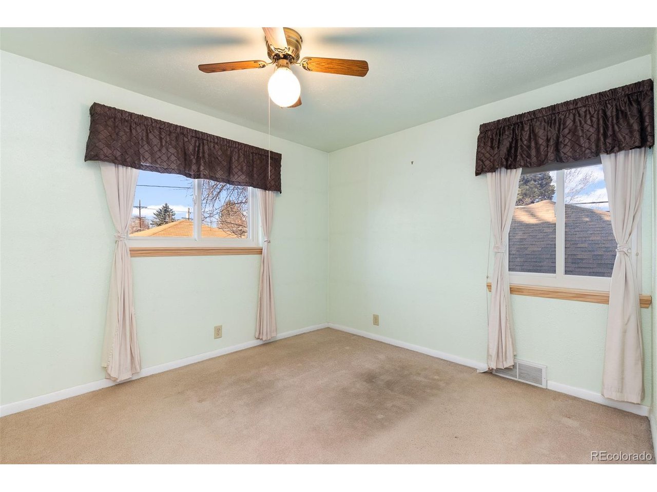 2434 S Ogden St 2434-2436