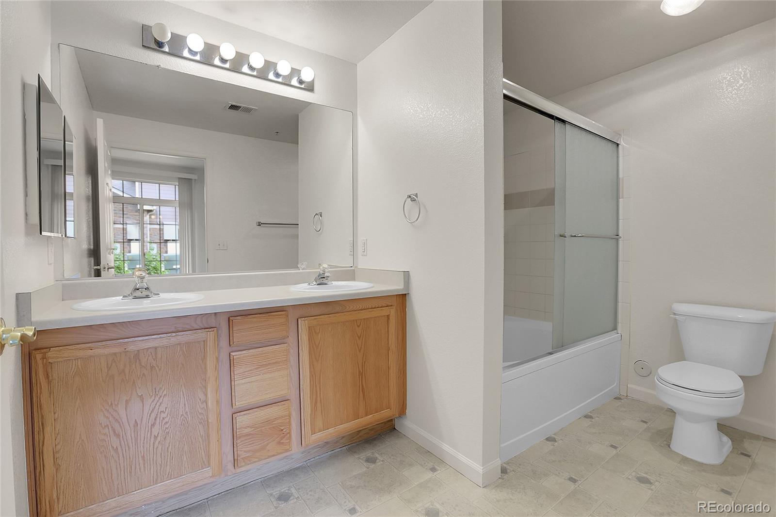7440 S Blackhawk Street Unit: 101