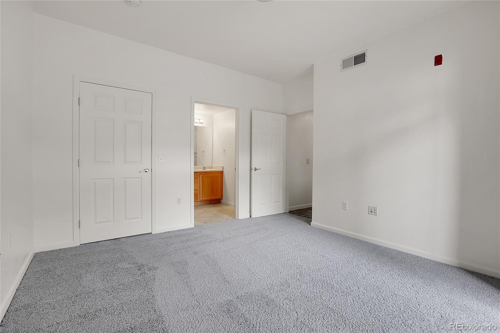 7440 S Blackhawk Street Unit: 101