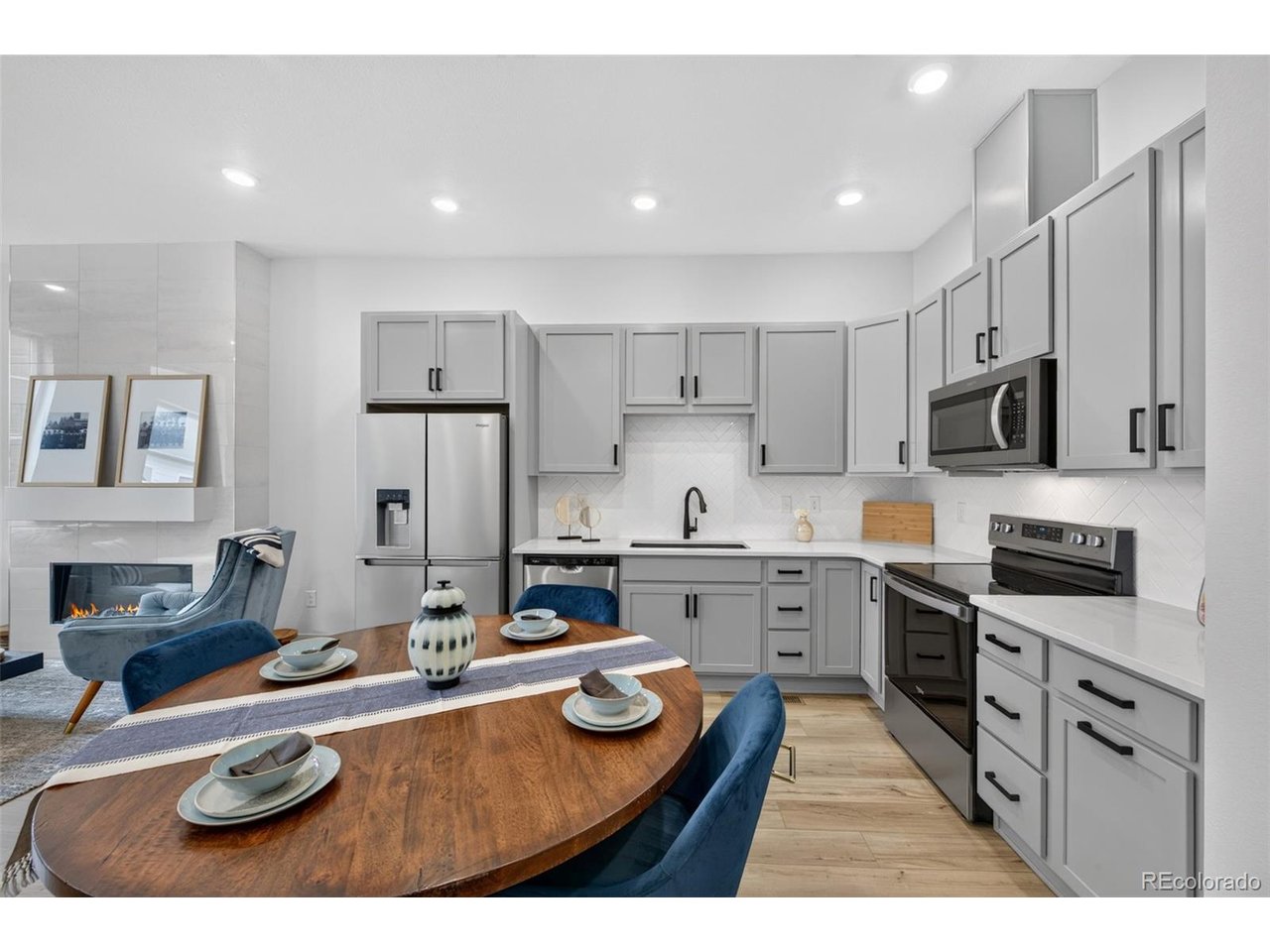 3279 W Frances Walsh Pl