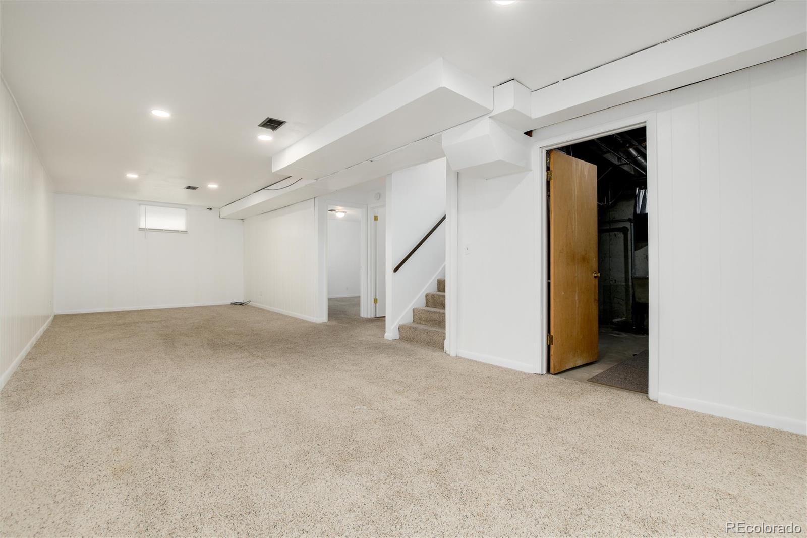 7076 Jennie Drive