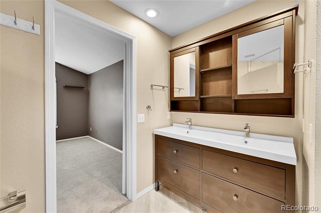 8747 E Dry Creek Road Unit: 1623