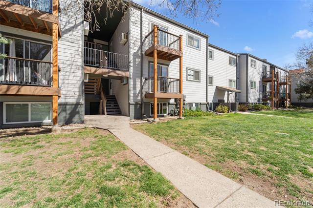 16259 W 10th Avenue Unit: D4