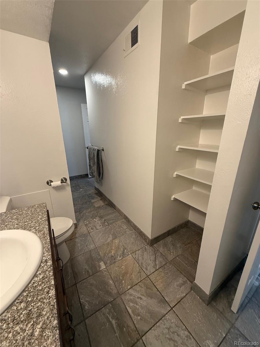 16259 W 10th Avenue Unit: D4