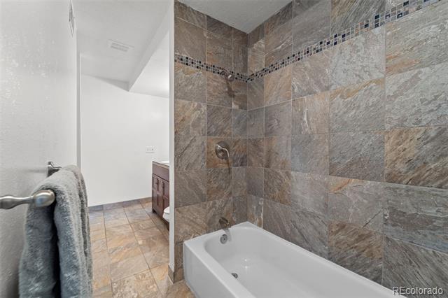 16259 W 10th Avenue Unit: D4