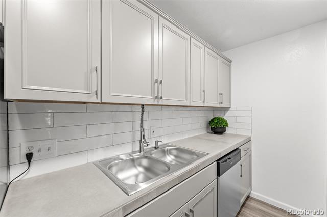 16259 W 10th Avenue Unit: D4