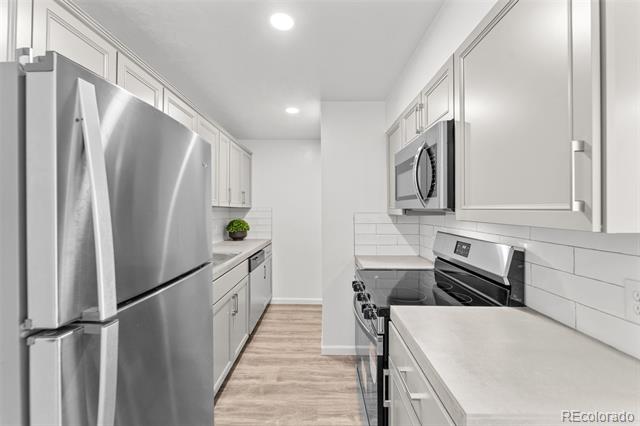 16259 W 10th Avenue Unit: D4