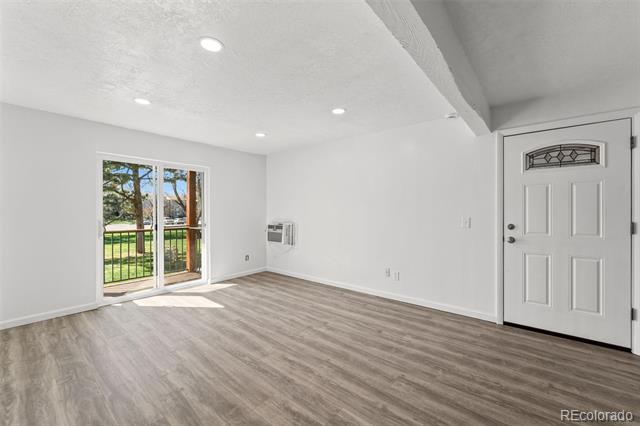 16259 W 10th Avenue Unit: D4