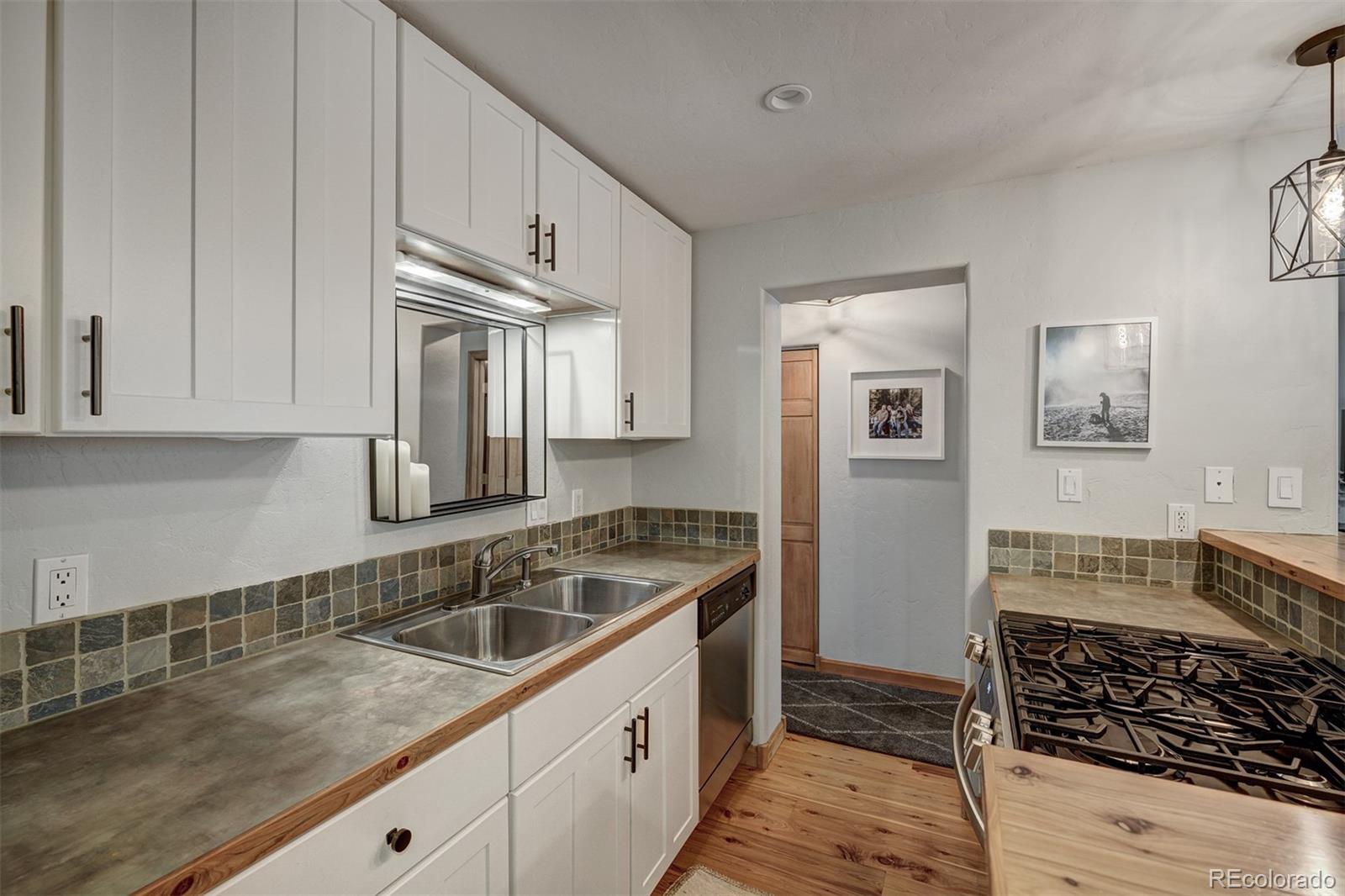 4295 Columbine Drive Unit: 5