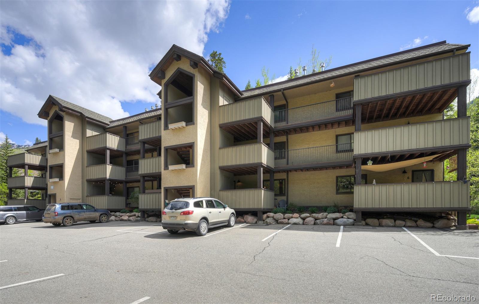 4295 Columbine Drive Unit: 5