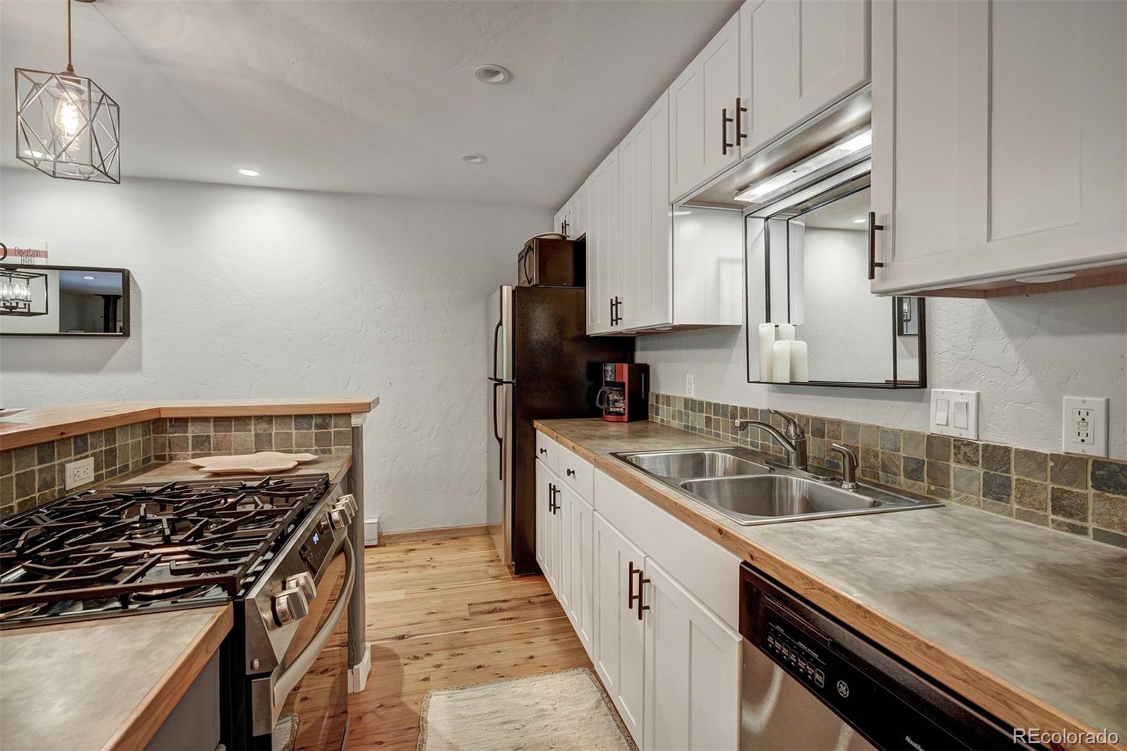 4295 Columbine Drive Unit: 5