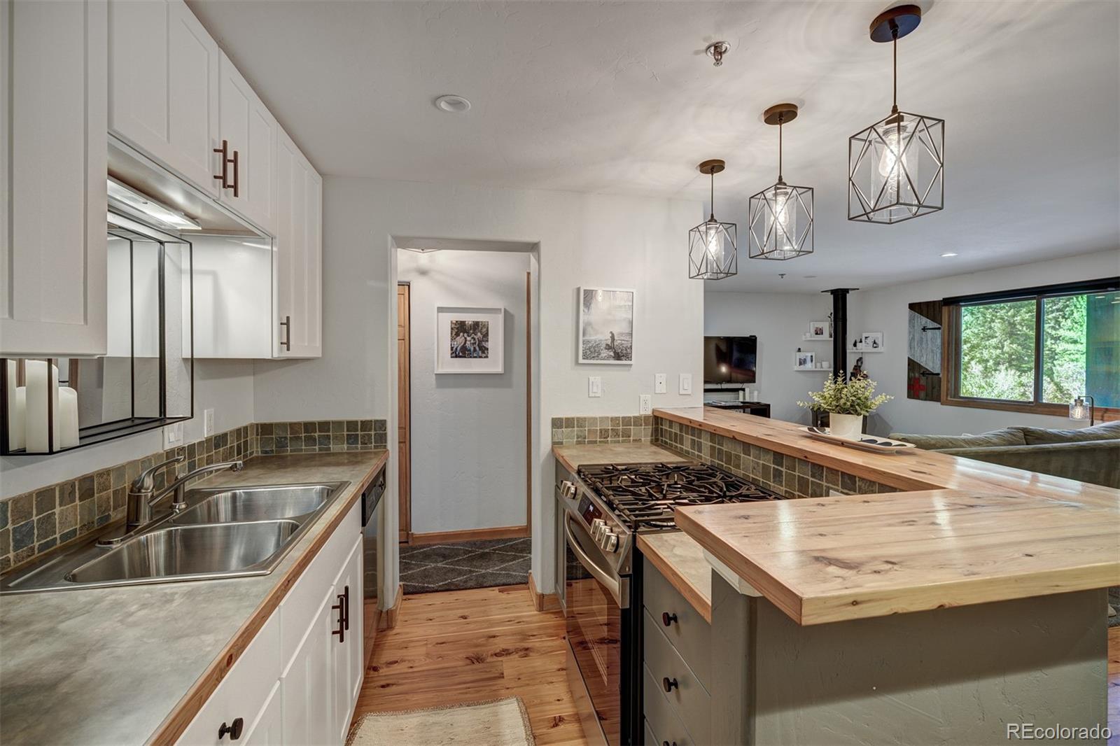 4295 Columbine Drive Unit: 5