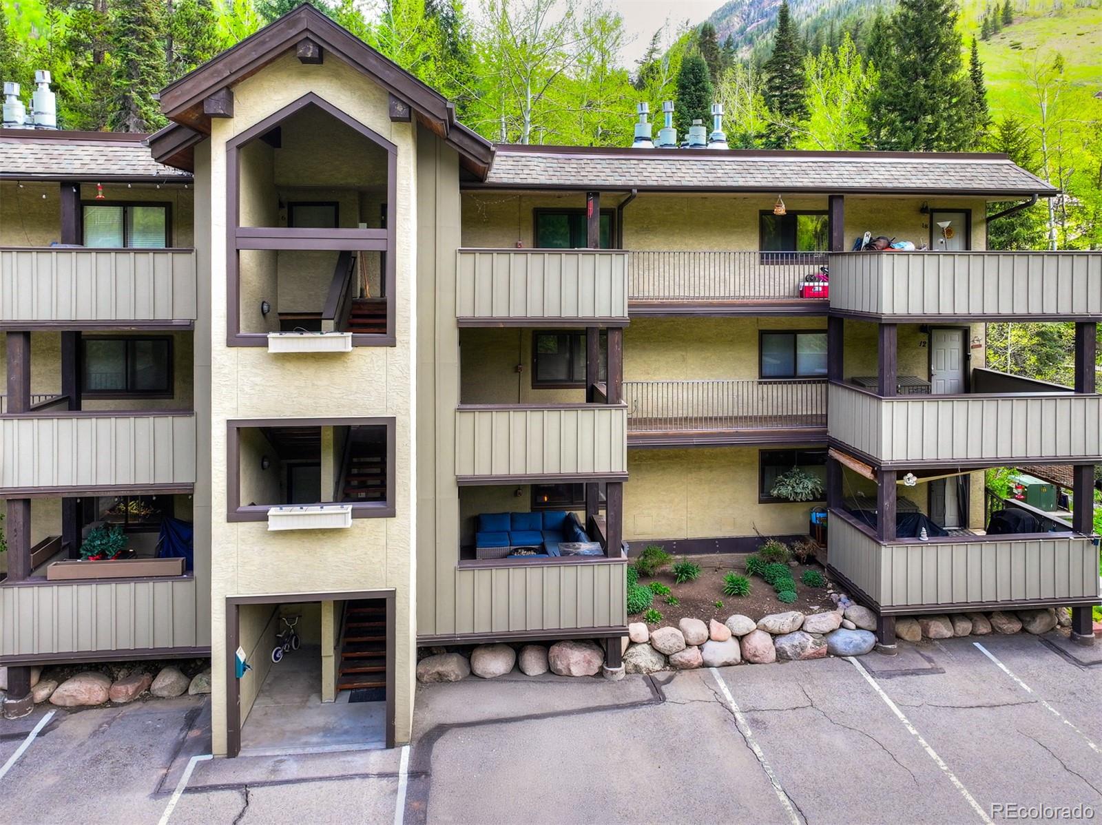4295 Columbine Drive Unit: 5