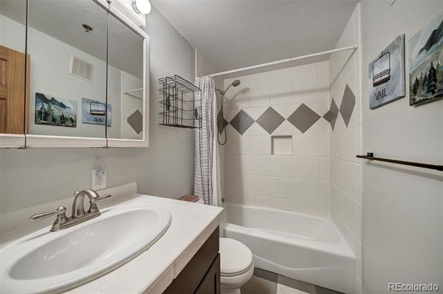 4295 Columbine Drive Unit: 5
