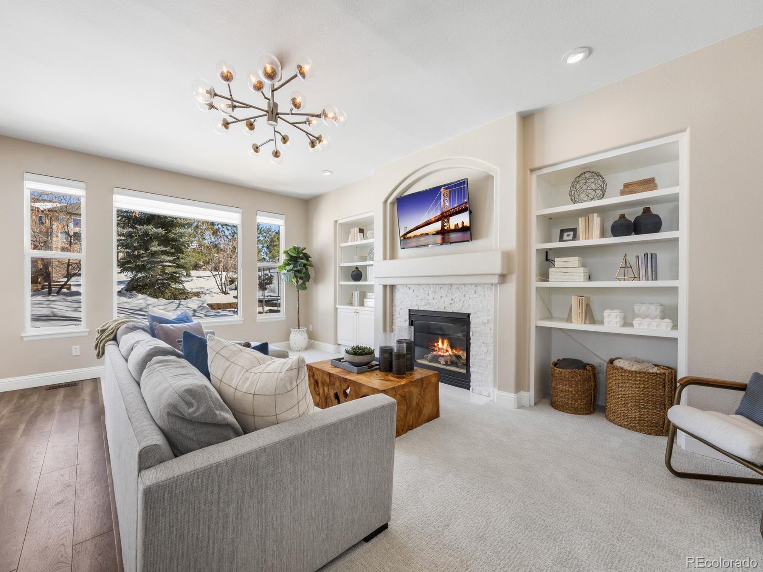 8474 Coyote Dr