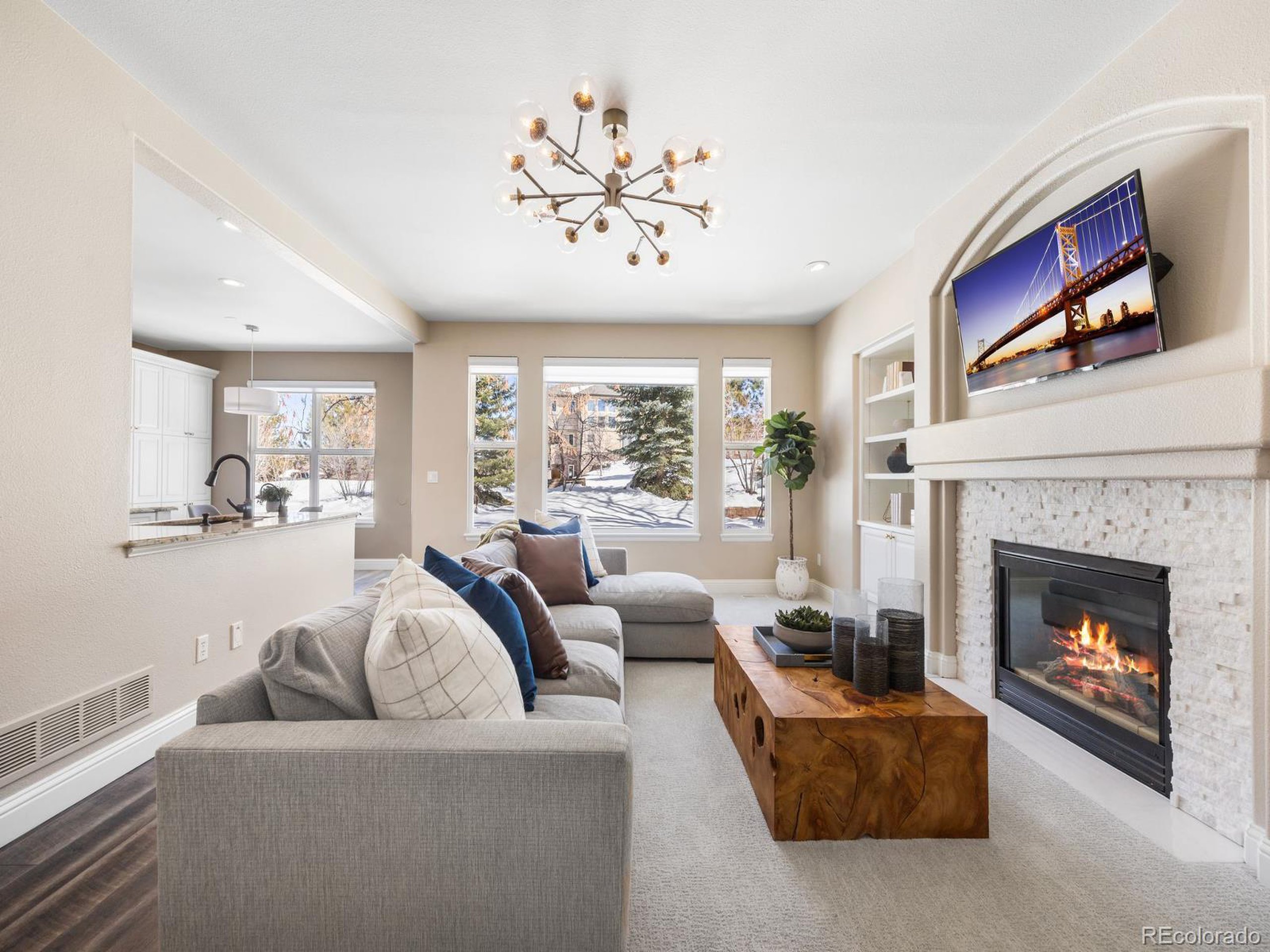 8474 Coyote Dr