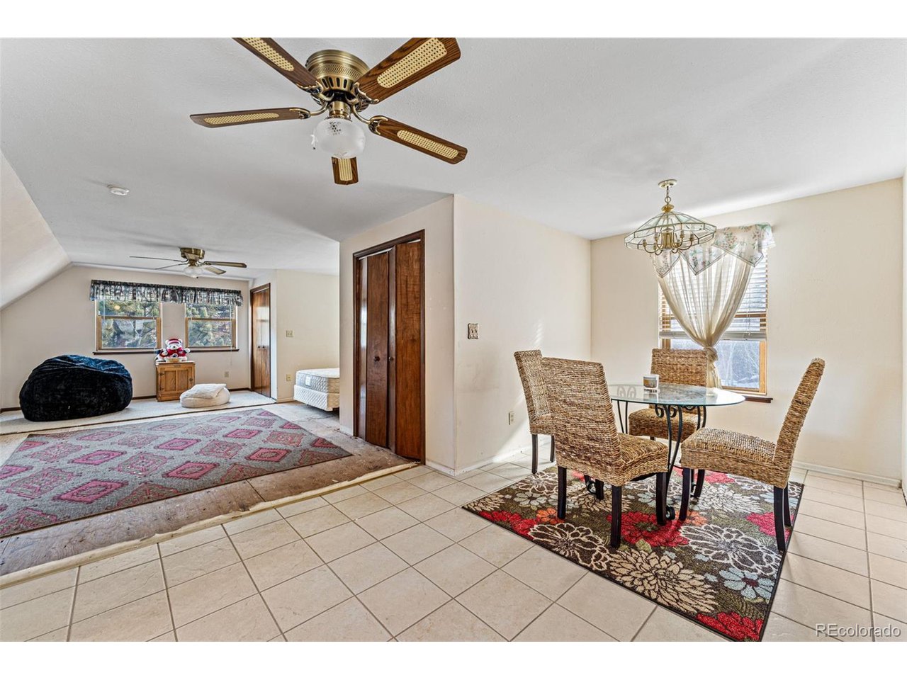 27 Ranch View Rd