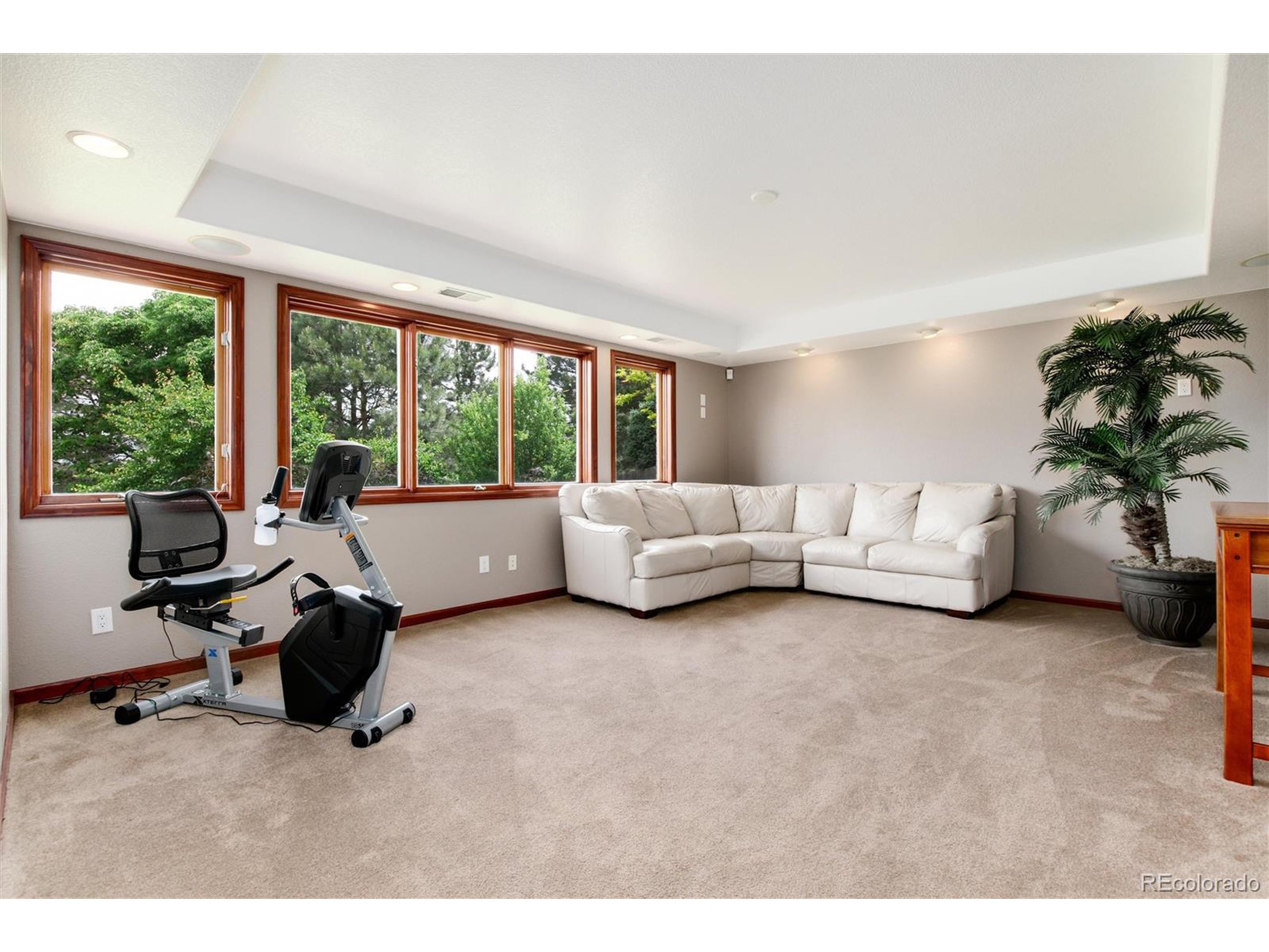11441 W Roxbury Pl