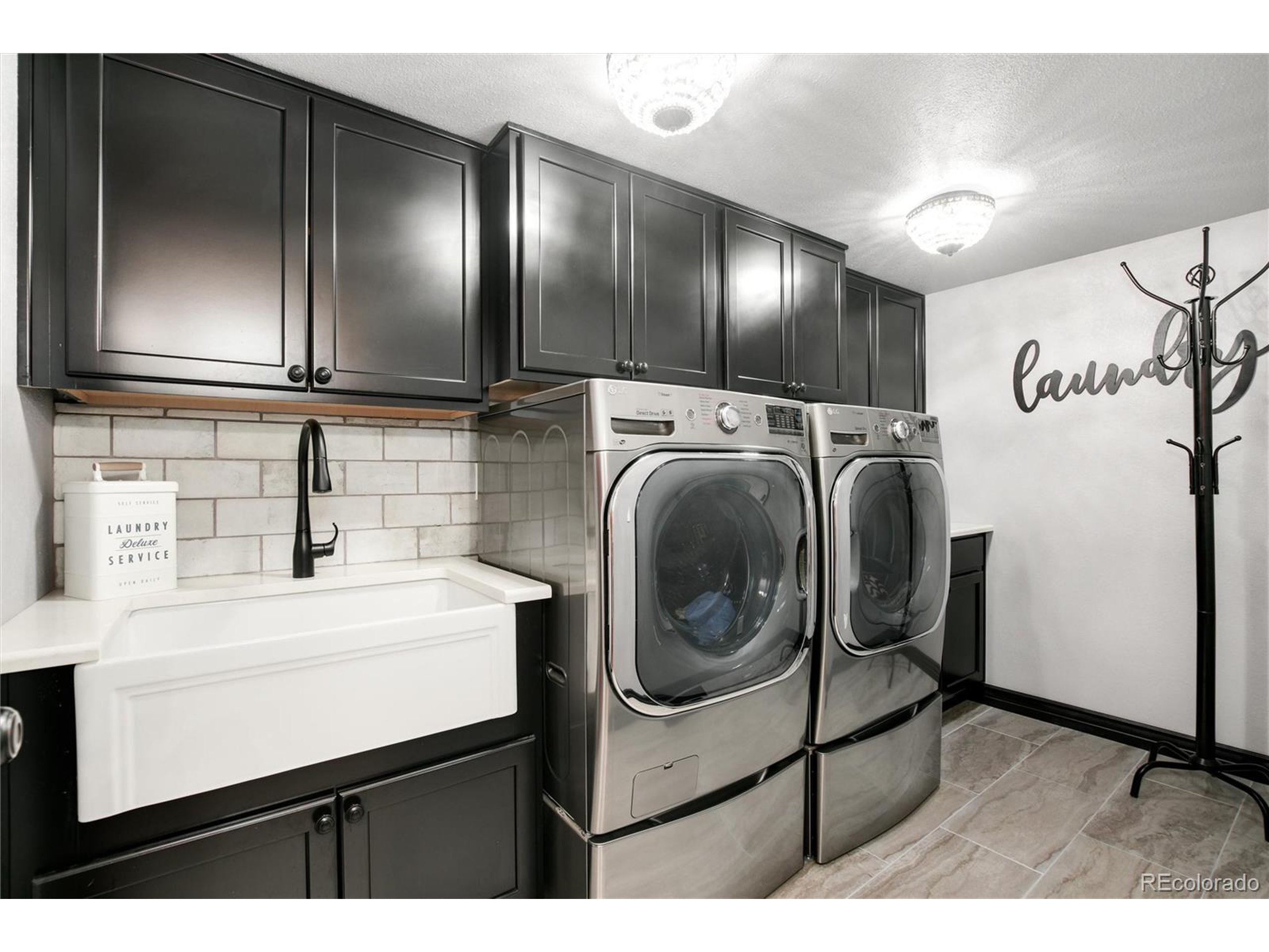 11441 W Roxbury Pl