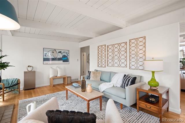 1405 S Elm Street