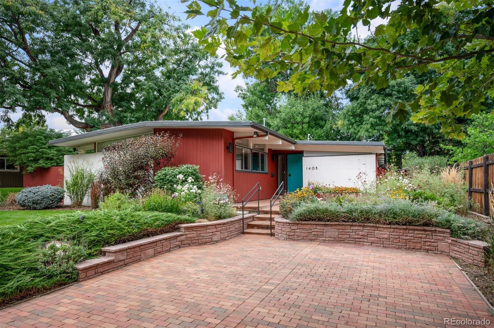 1405 S Elm Street