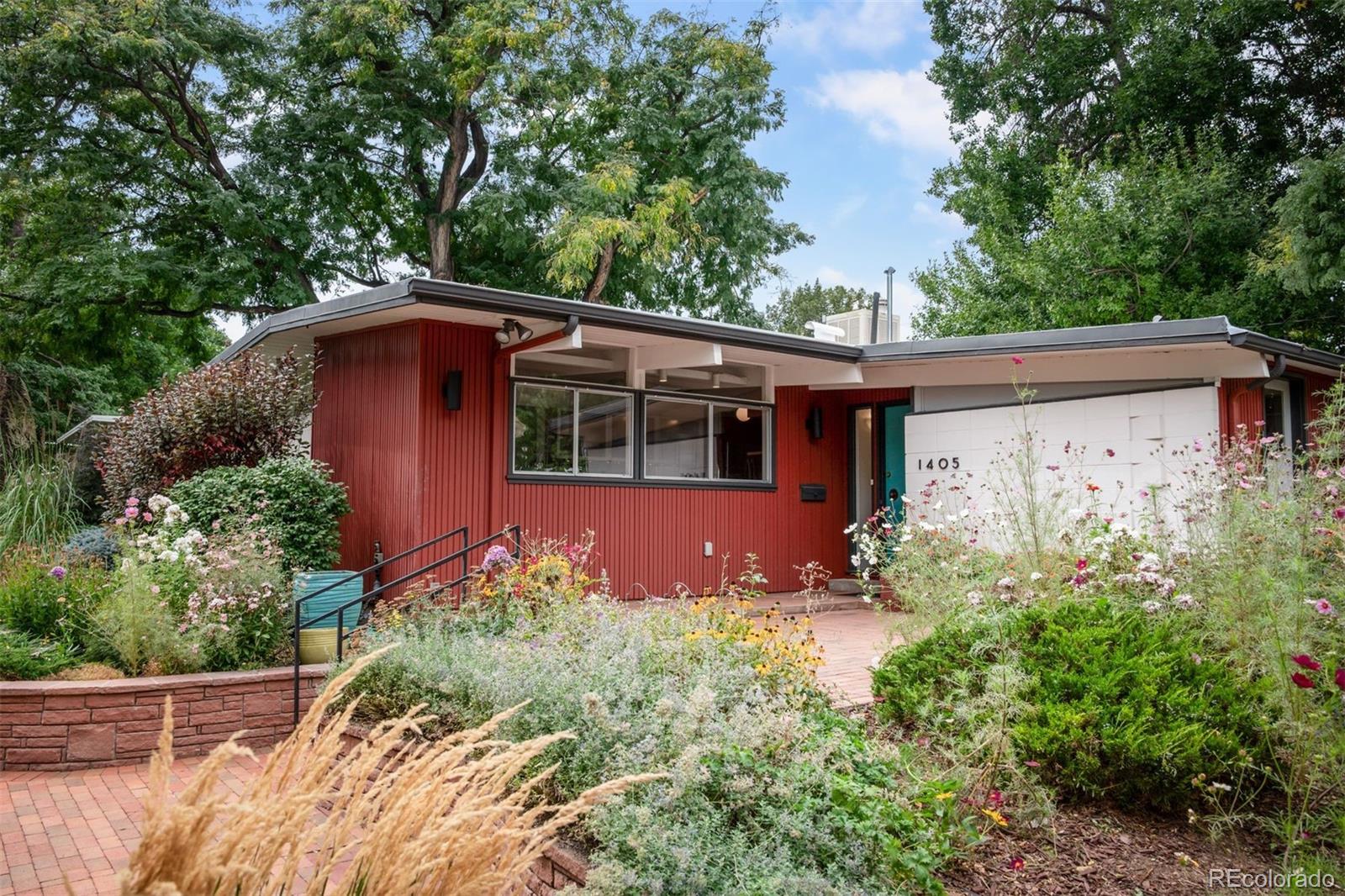 1405 S Elm Street