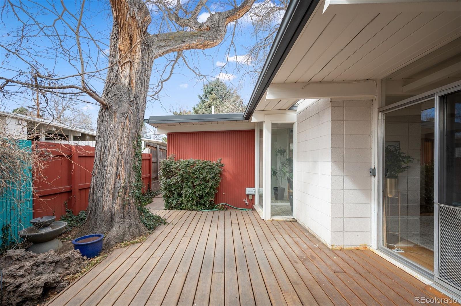 1405 S Elm Street
