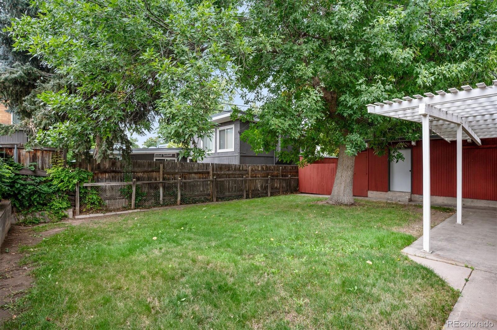 1405 S Elm Street