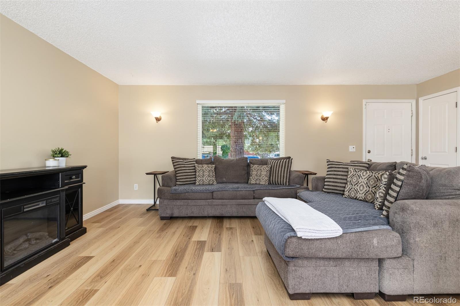 1246 S Telluride Street