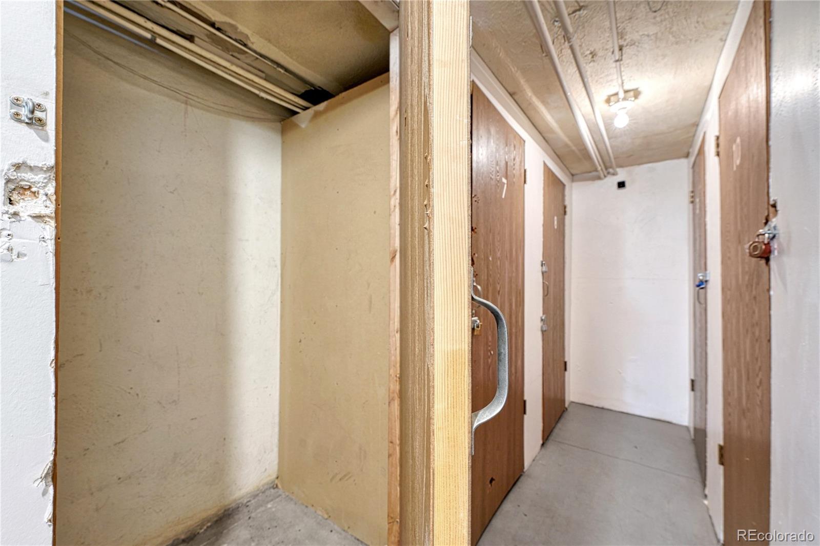 1275 N Clarkson Street Unit: 6