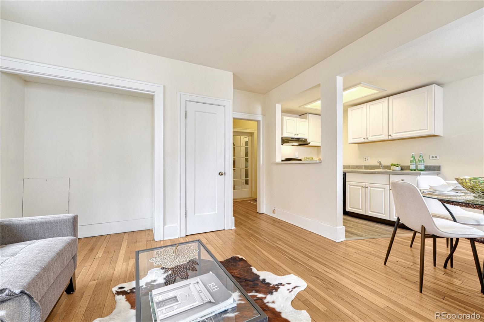 1275 N Clarkson Street Unit: 6