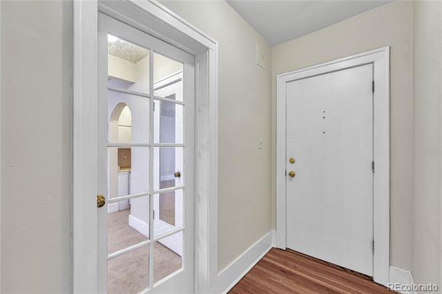 1275 N Clarkson Street Unit: 6