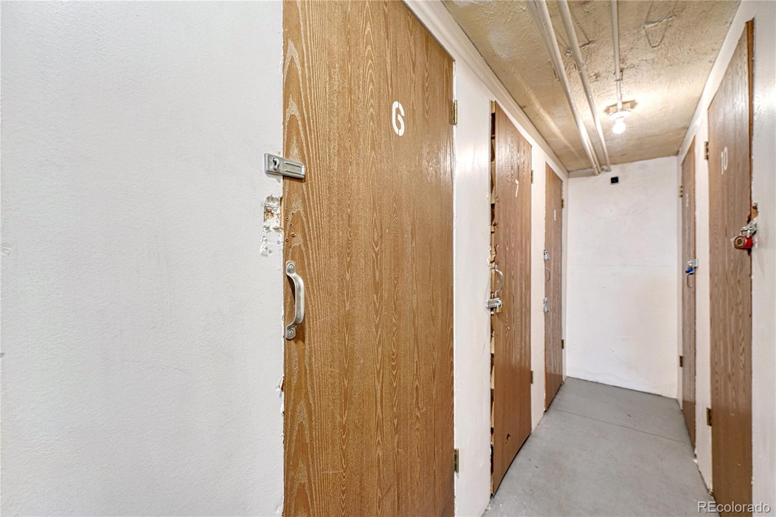1275 N Clarkson Street Unit: 6